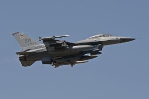aviano august 21 2011 oup105 f 16cm 91 0394 55thfs 20thfw shaw afb sc take off pm mix aviano august 21 2011 oup105 f 16cm 91 0394 55thfs 20thfw shaw afb sc take off pm mix