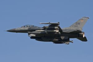 aviano august 24 2011 oup006 f 16cm 91 0380 55thfs 20thfw shaw afb sc take off night mix aviano august 24 2011 oup006 f 16cm 91 0380 55thfs 20thfw shaw afb sc take off night mix