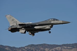 aviano december 27 2011 f 16cm 88 0541 510thfs 31stfw aviano ab italy aviano december 27 2011 f 16cm 88 0541 510thfs 31stfw aviano ab italy