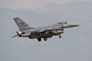 aviano june 04 2011 lucky11 f 16cm 92 3904 77thfs 20thfw shaw afb south carolina rtb aviano june 04 2011 lucky11 f 16cm 92 3904 77thfs 20thfw shaw afb south carolina rtb