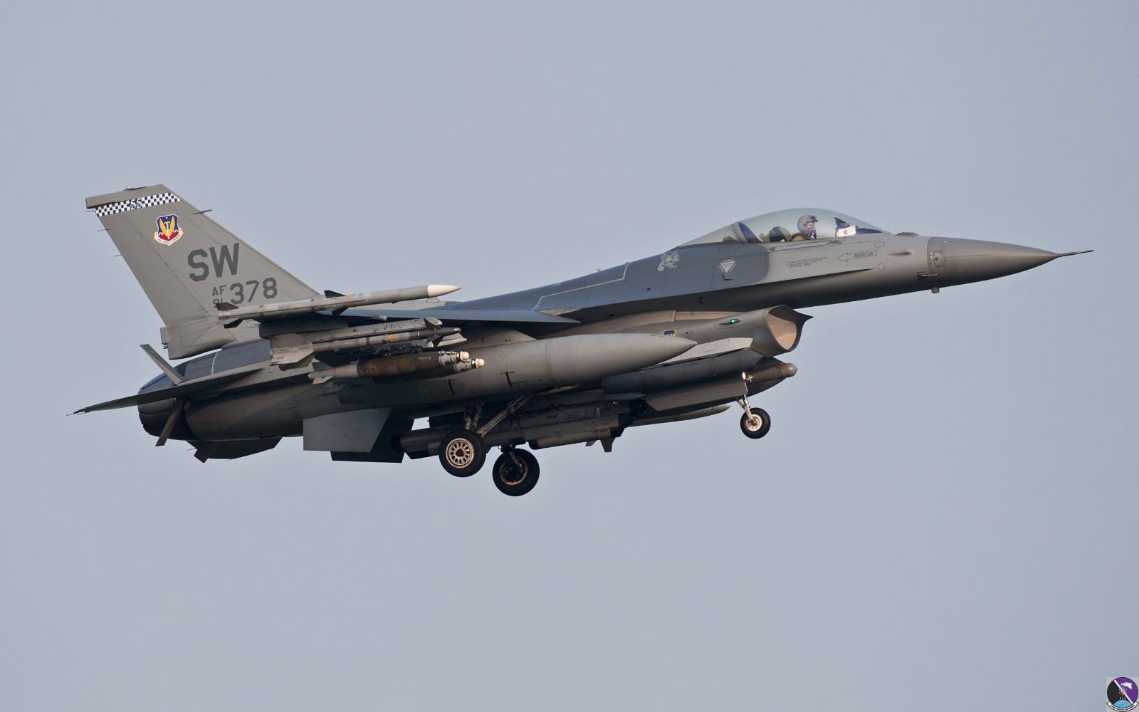 aviano september 11  2011 oup869 f 16cm 91 0378 55thfs 20thfw  shaw afb  sc rtb night mix
