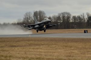 Amari flying training deployment