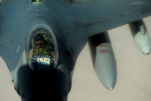 KC-135 Stratotanker Refuels F-16 Fighting Falcons