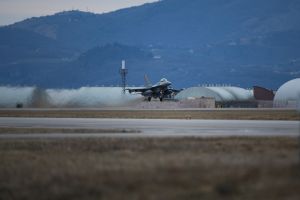 Aviano soars Aviano soars
